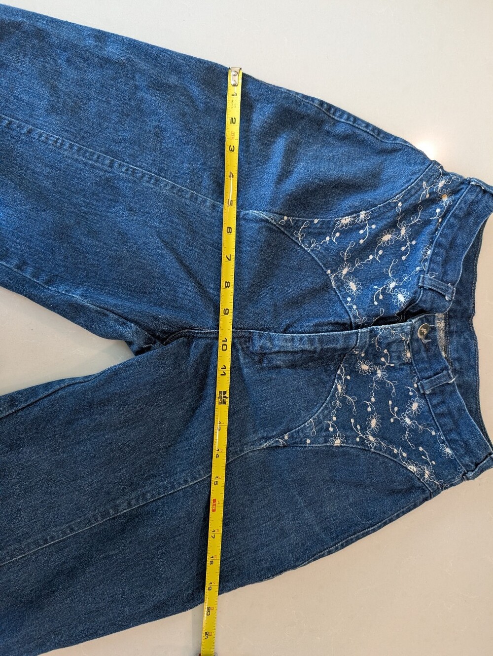 Vintage Ami High Rise Tapered Embroidered Jeans - Picture 5 of 9